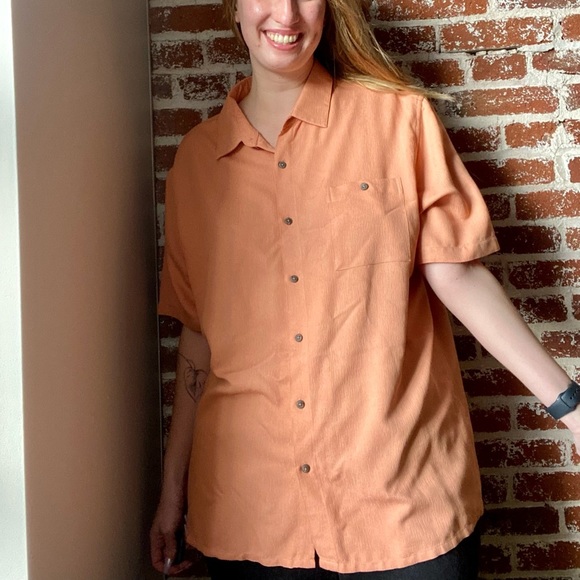 Moda International Other - Men’s orange silky casual button down
